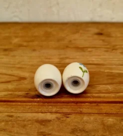 Salière et poivrière vintage en céramique peintes à la main