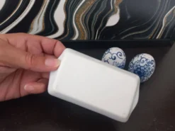 Salière et poivrière vintage en porcelaine bleue
