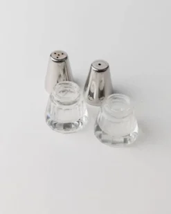 Salière et poivrière vintage - métal argenté et verre, forme conique - design minimal Italie années 1950 - décoration de table élégante, idée cadeau