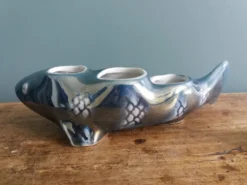 Salière poivrier moutardier zoomorphe, poisson en porcelaine