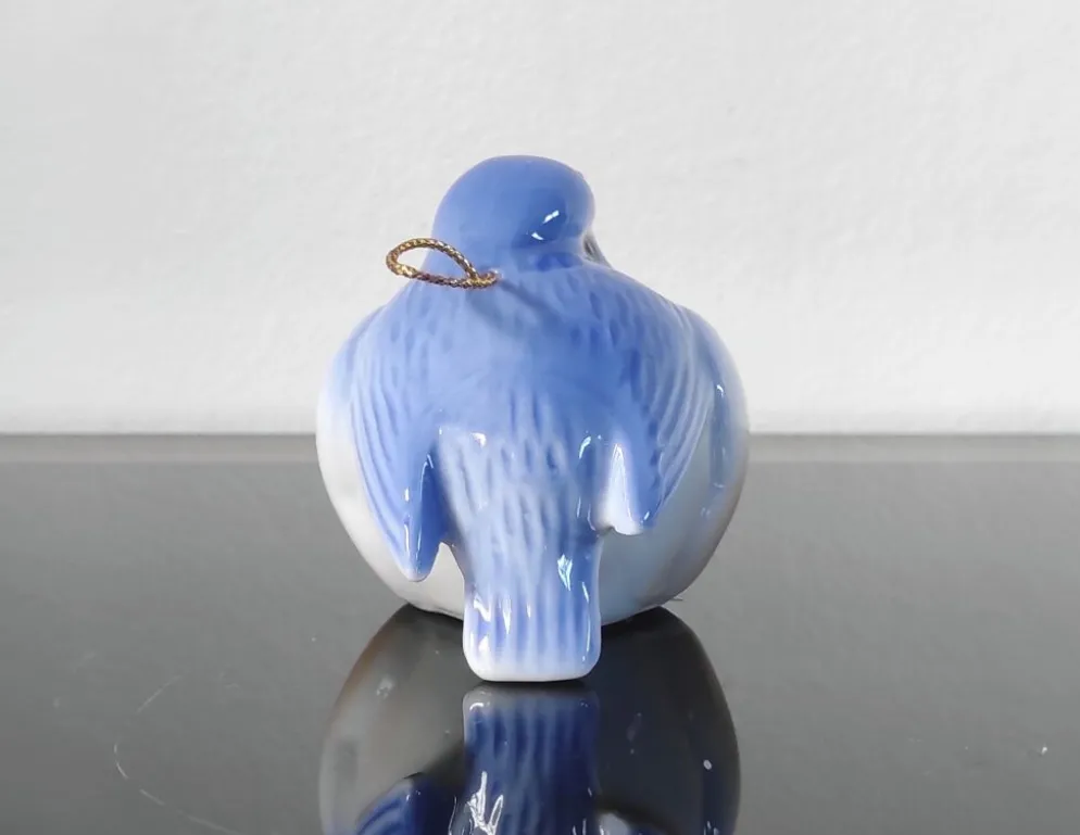 Salière vintage oiseau en porcelaine bleue et blanche