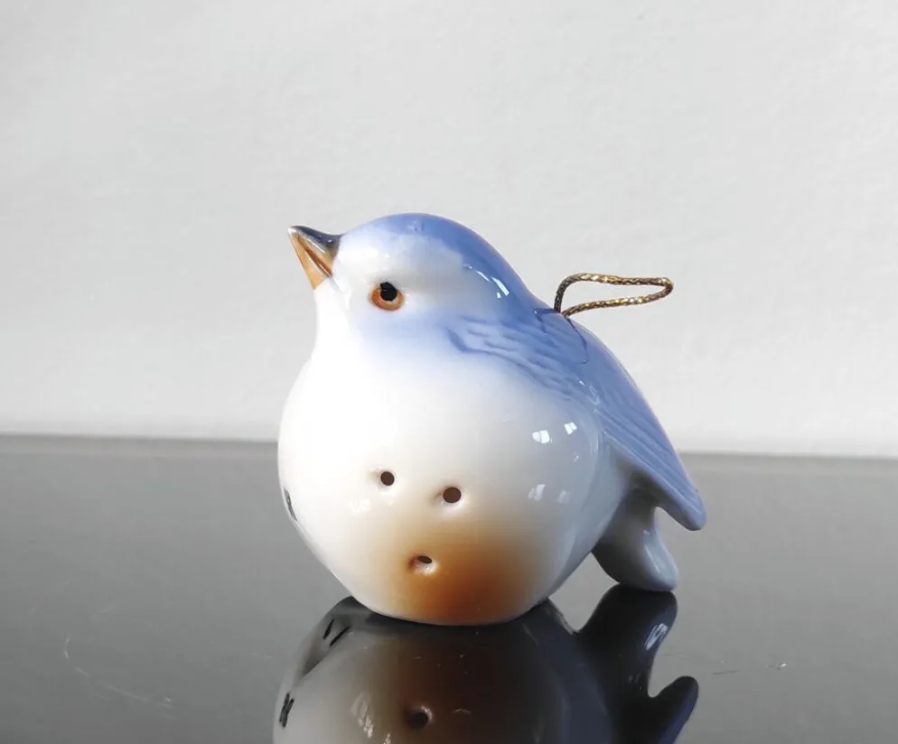 Salière vintage oiseau en porcelaine bleue et blanche