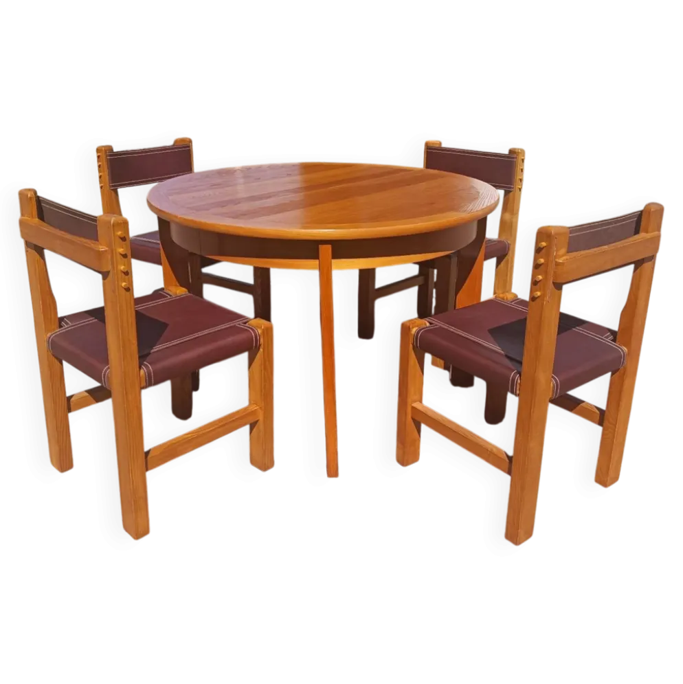 Salle a manger brutaliste en orme et cuir