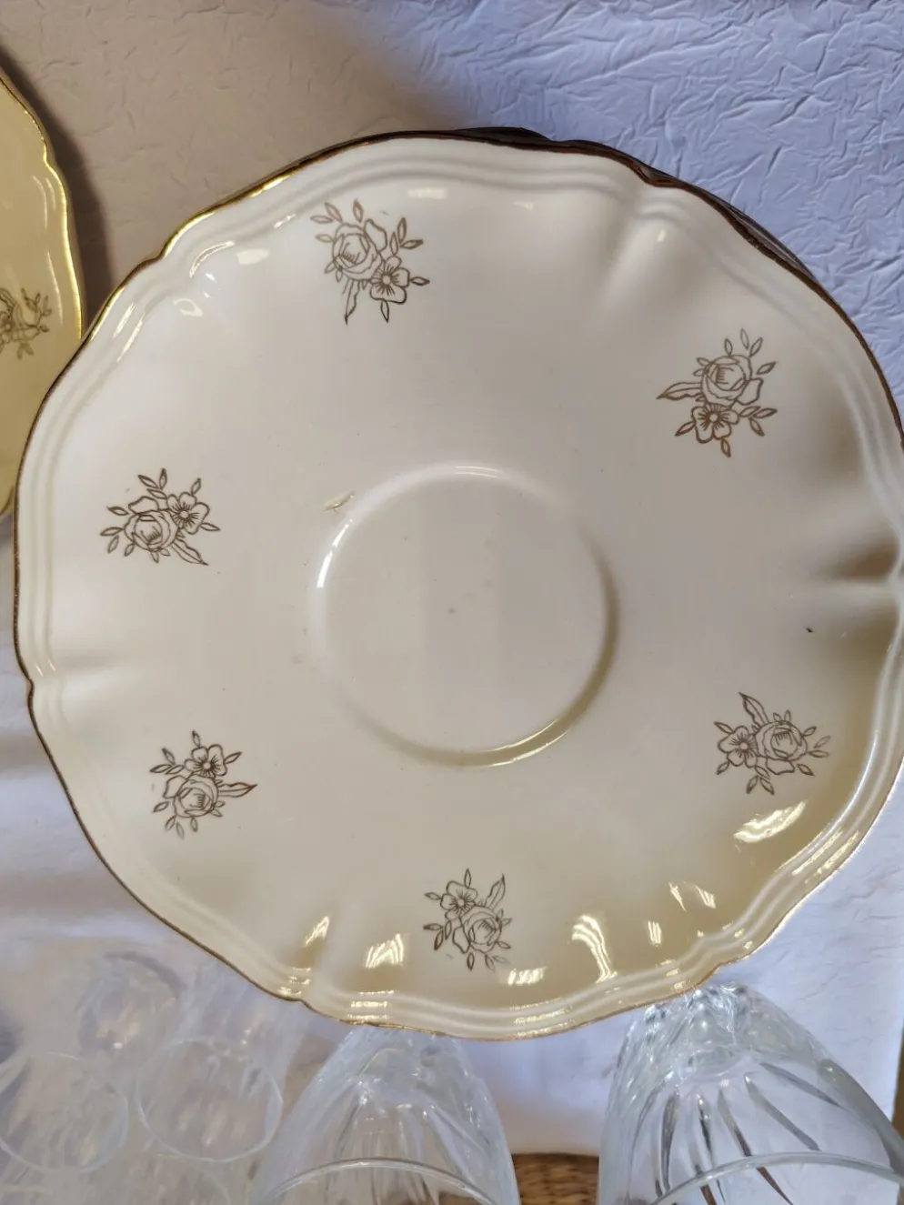 Sarreguemines 12 assiettes à dessert modèle Fleurs de France