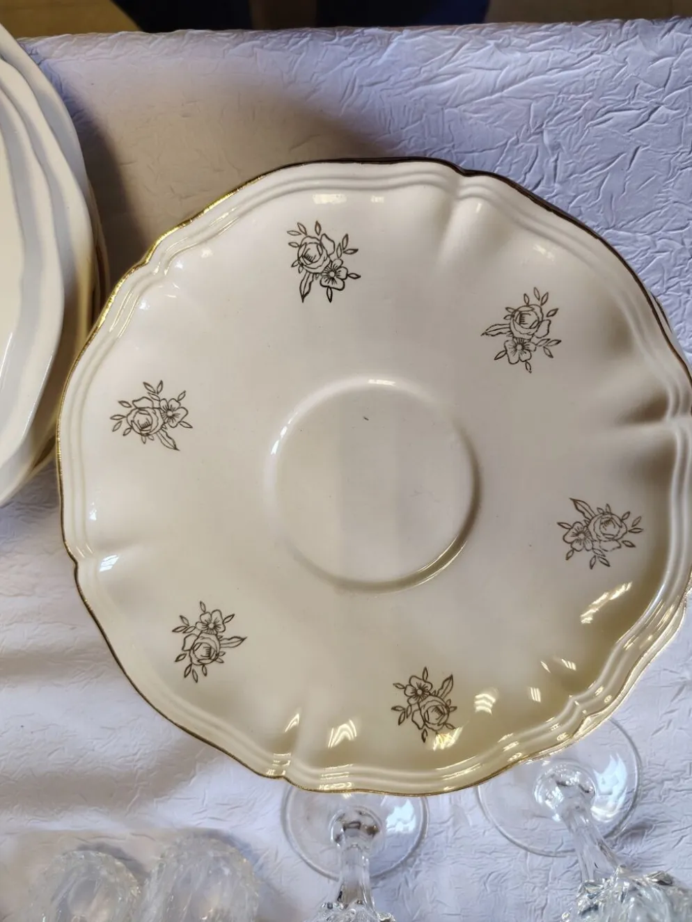 Sarreguemines 12 assiettes à dessert modèle Fleurs de France