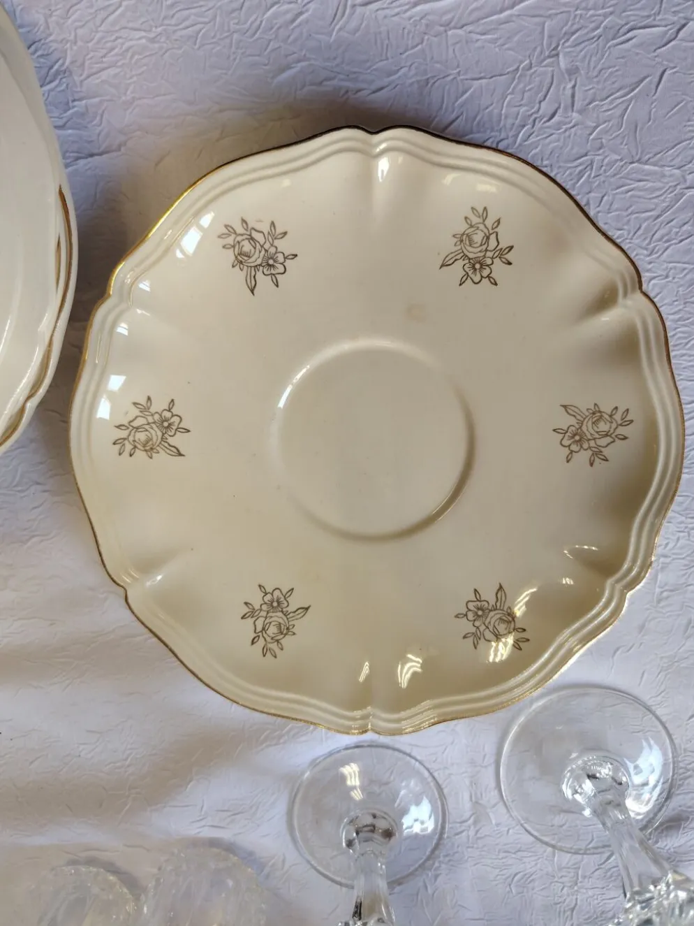 Sarreguemines 12 assiettes à dessert modèle Fleurs de France