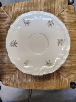 Sarreguemines 12 assiettes à dessert modèle Fleurs de France
