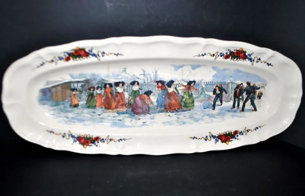 Sarreguemines grand plat ovale Obernai la bataille de boule de neige H. Loux
