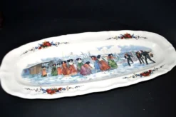 Sarreguemines grand plat ovale Obernai la bataille de boule de neige H. Loux