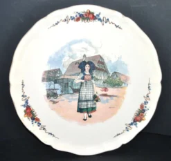 Sarreguemines plat à tarte en faïence Alsace décor