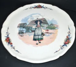 Sarreguemines plat à tarte en faïence Alsace décor