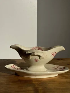 Saucier ancienne en faïence rose de Badonviller modèle Jasmin