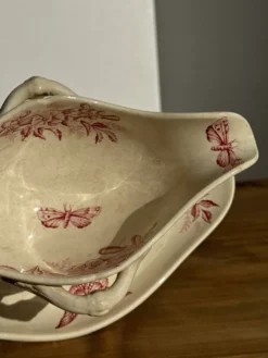 Saucier ancienne en faïence rose de Badonviller modèle Jasmin
