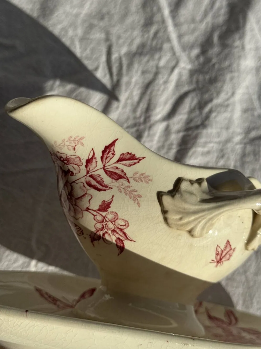 Saucier ancienne en faïence rose de Badonviller modèle Jasmin