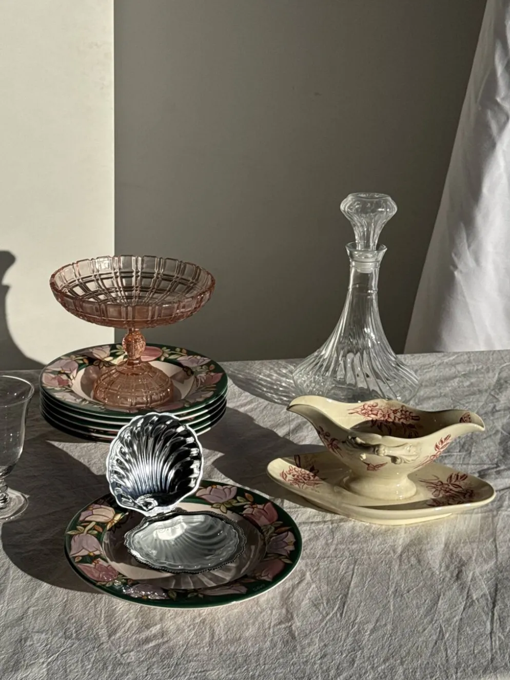 Saucier ancienne en faïence rose de Badonviller modèle Jasmin