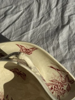 Saucier ancienne en faïence rose de Badonviller modèle Jasmin