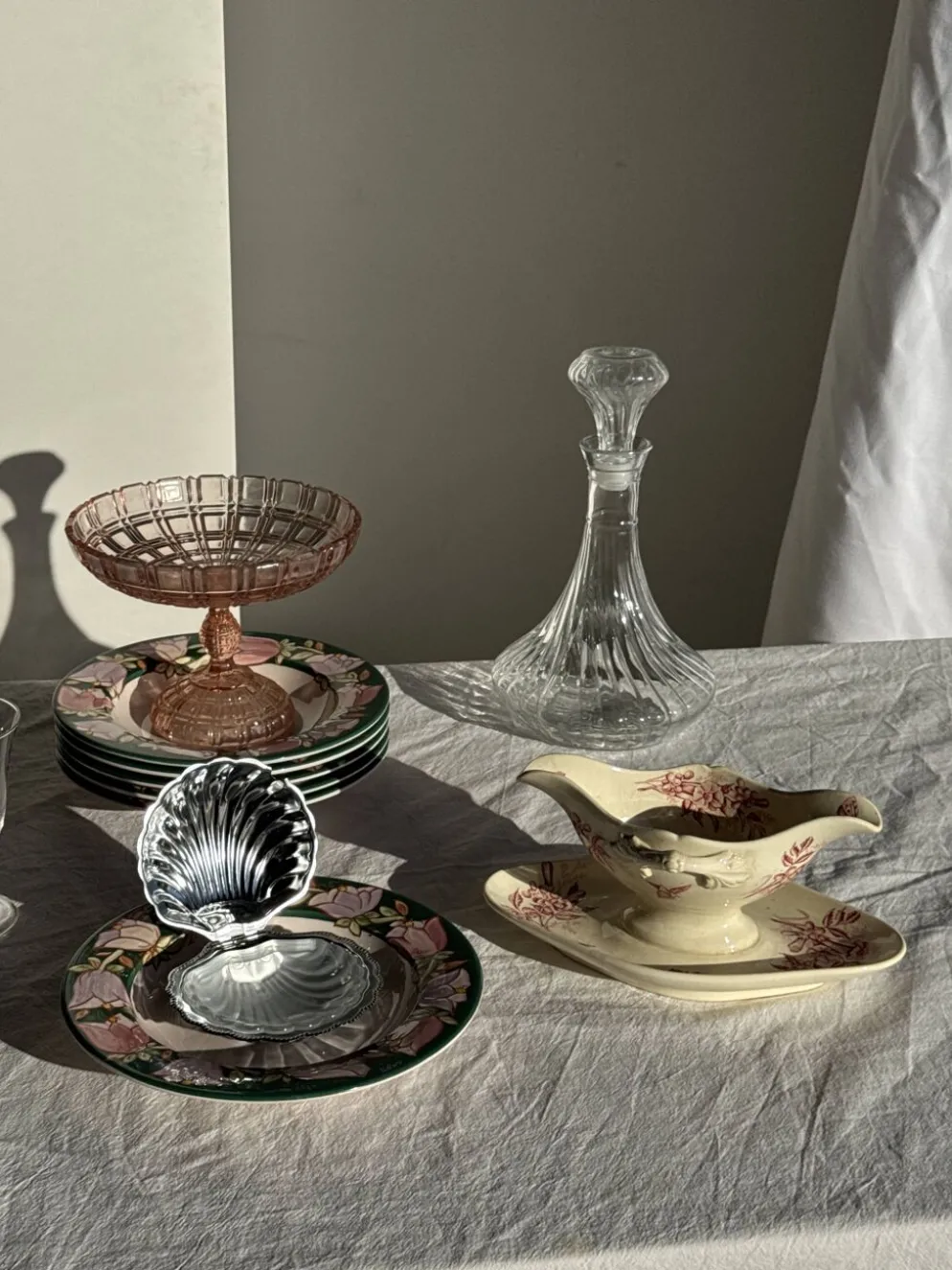 Saucier ancienne en faïence rose de Badonviller modèle Jasmin
