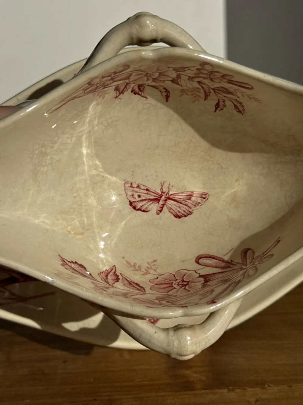 Saucier ancienne en faïence rose de Badonviller modèle Jasmin