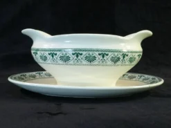 Sauciere en faience Boch freres la louviere décor palmette