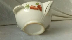Sauciere en faience decor legumes 4 saisons