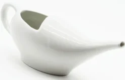 Saucier en céramique blanche