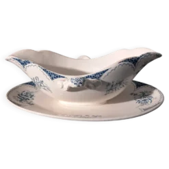 Sauciere xixème en faïence, estampillée lille k&g luneville