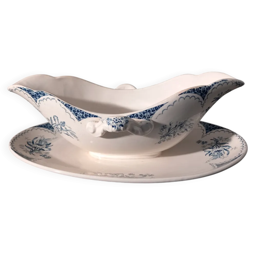 Sauciere xixème en faïence, estampillée lille k&g luneville