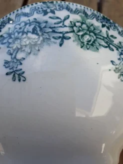 Saucière ancienne