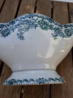 Saucière ancienne