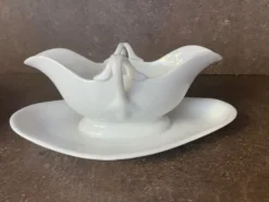 Saucière ancienne
