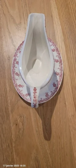 Saucière ancienne
