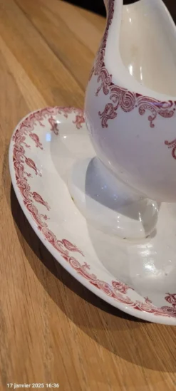 Saucière ancienne