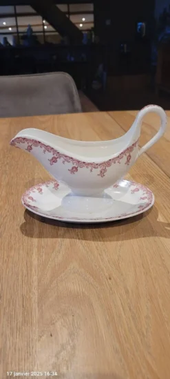 Saucière ancienne
