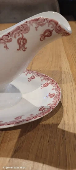 Saucière ancienne