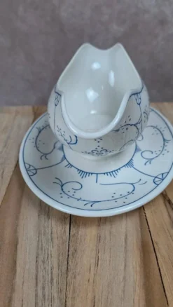 Saucière ancienne Boch décor bleu – charme campagne chic