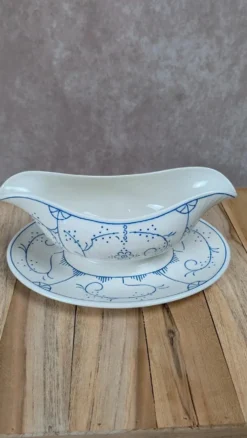 Saucière ancienne Boch décor bleu – charme campagne chic