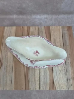 Saucière ancienne Clairefontaine modèle Paveau – Terre de fer rouge – Patine ancienne
