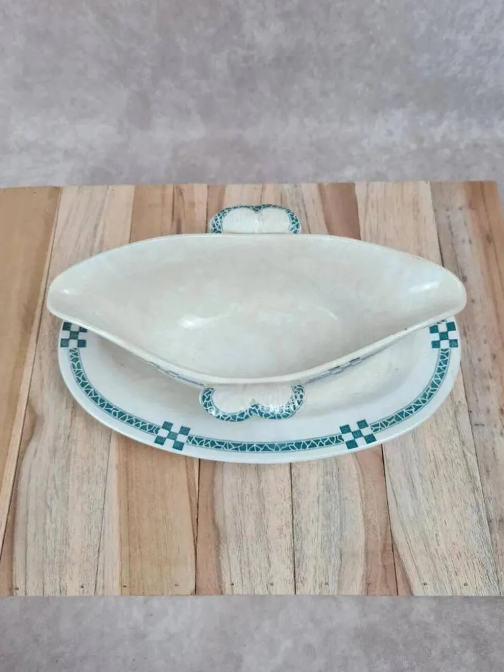 Saucière ancienne Creil & Montereau – Service Nancy