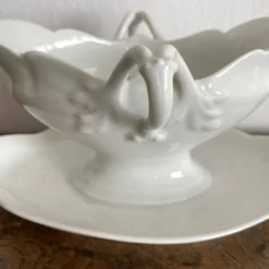 Saucière ancienne en porcelaine 1900