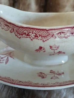 Saucière ancienne en Terre de fer Sarreguemines