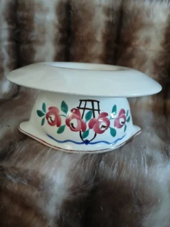 Saucière ancienne en Terre de fer Longchamp