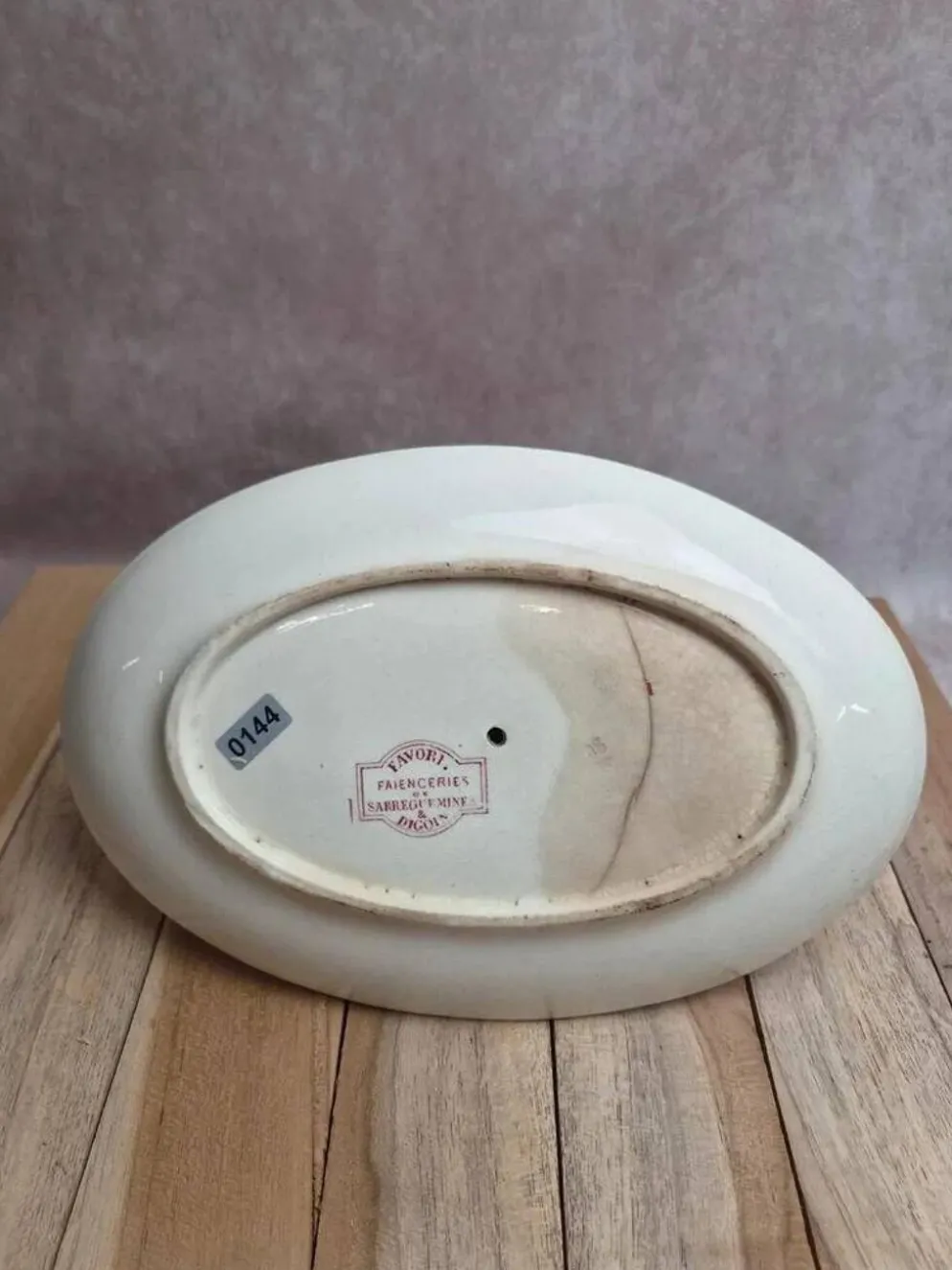 Saucière ancienne en terre de fer Sarreguemines & Digoin Favori rose oiseaux
