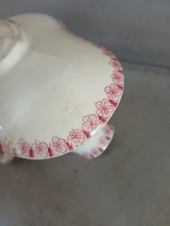 Saucière ancienne en Terre de fer Gien