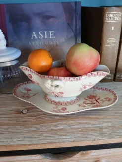 Saucière ancienne en Terre de fer Gien