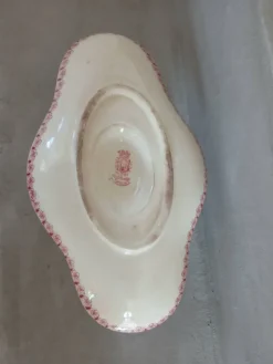 Saucière ancienne en Terre de fer Gien