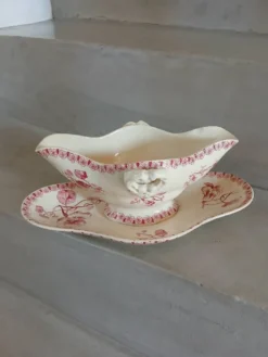 Saucière ancienne en Terre de fer Gien