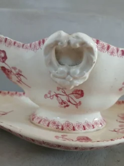 Saucière ancienne en Terre de fer Gien