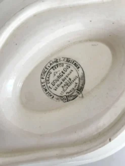 Saucière ancienne en terre de fer 