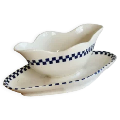 Saucière ancienne en terre de fer Salins - Modèle Damier