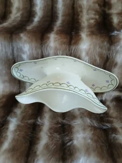 Saucière ancienne en Terre de fer Longwy